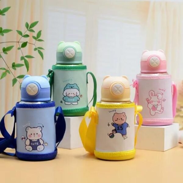 Kids Sipper with Cover Different colors on decorative background